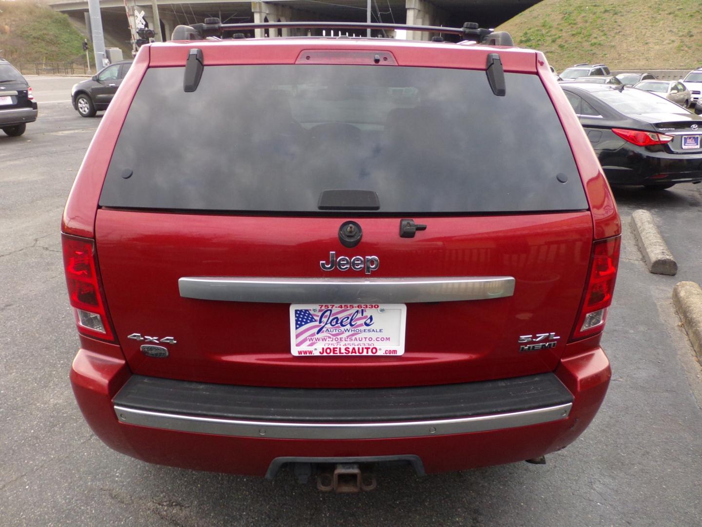 2006 Red Jeep Grand Cherokee (1J8HR68276C) , located at 5700 Curlew Drive, Norfolk, VA, 23502, (757) 455-6330, 36.841885, -76.209412 - Photo#14